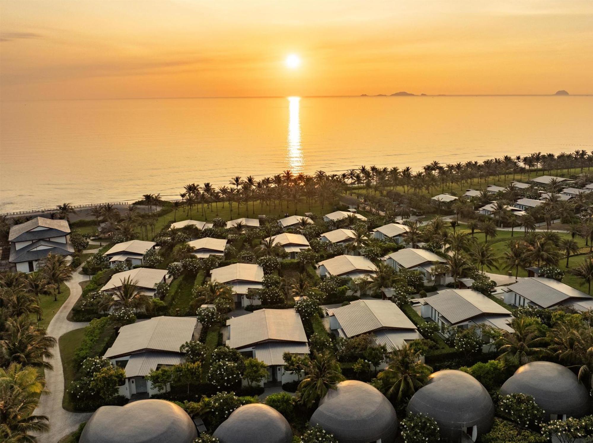 Radisson Blu Resort Cam Ranh Nha Trang Exterior foto